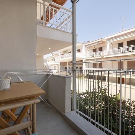 Ammos Seafront Family Apartments Неа Плагия Екстериор снимка