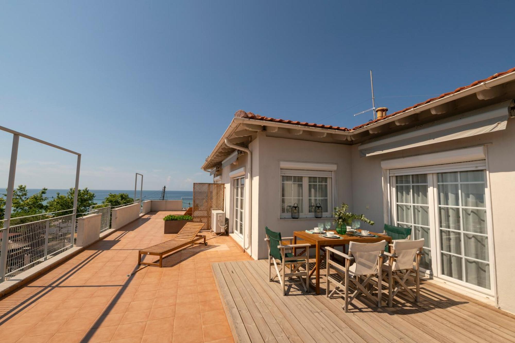 Ammos Seafront Family Apartments Неа Плагия Екстериор снимка