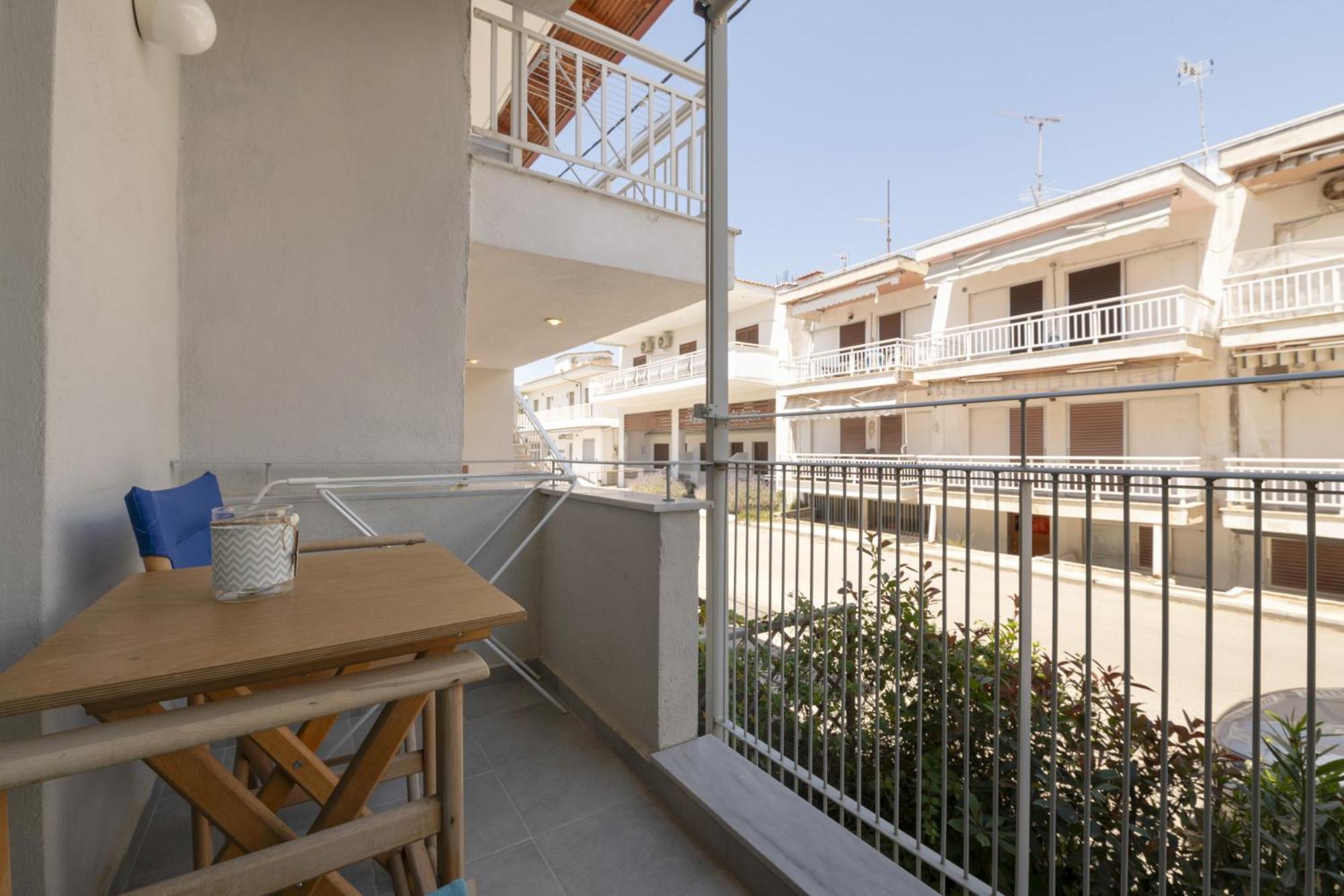 Ammos Seafront Family Apartments Неа Плагия Екстериор снимка